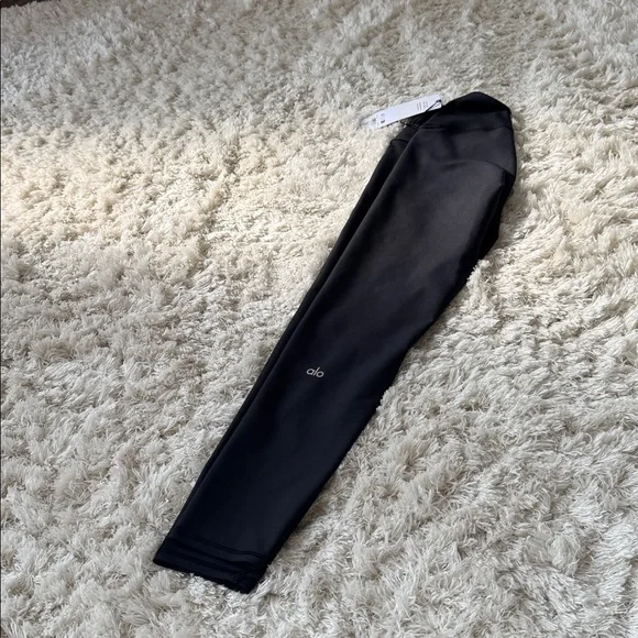 ALO Yoga Jet Black High-Rise air lift Leggings size M-NWT - Picture 5 of 5